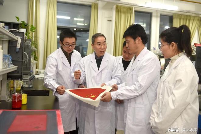 武汉纺织大学什么专业好？这个专业能开云 开云体育平台做潮牌设计师！(图3)