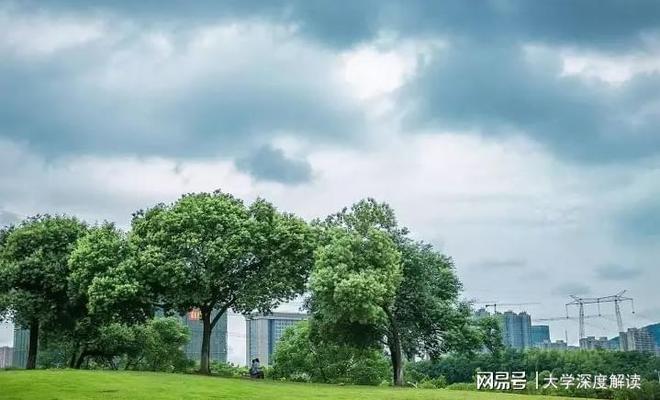 开云 开云体育APP武汉纺织大学什么专业好？这个就业有保障高薪有前景！(图5)