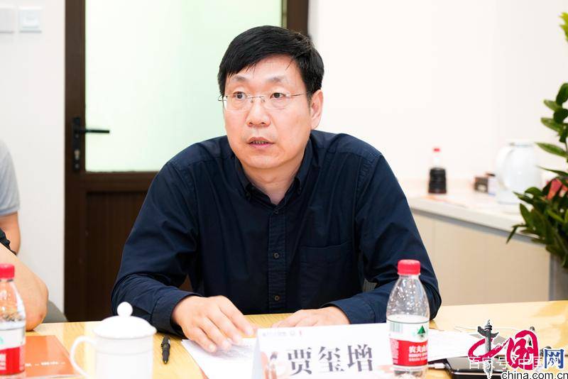 开云APP 开云官网入口文化大咖齐聚清华 探讨“华服”内涵(图4)