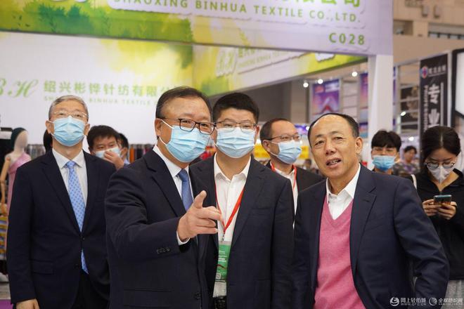 开云 开云体育平台2020纺博会开幕！新常态新方法线上线下观众互联动！(图1)