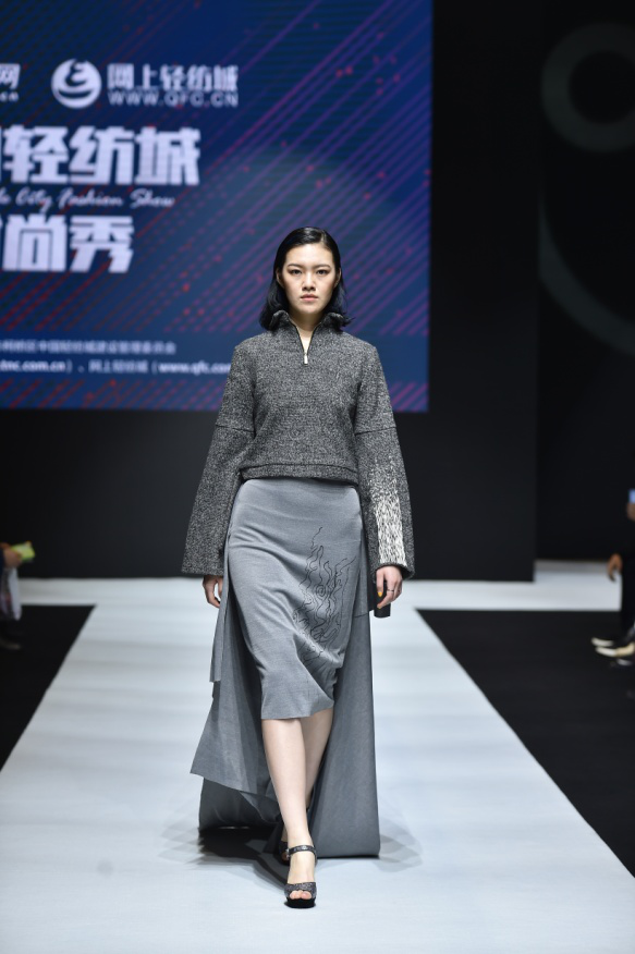 开云APP 开云官网入口全球纺织网组织纺企出席上海展 纺城创意面料走上CHIC秀场(图3)