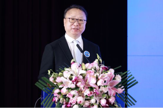 Kaiyun 开云体育聚力纺织现代化产业体系新开局：中纺圆桌论坛第十七届年会在京举行(图4)