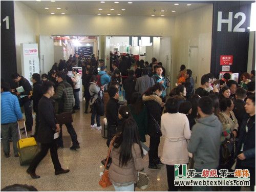 开云 开云体育官网组图）第20届中国国际纺织面料及辅料（春夏）博览会在沪隆重开幕(图2)