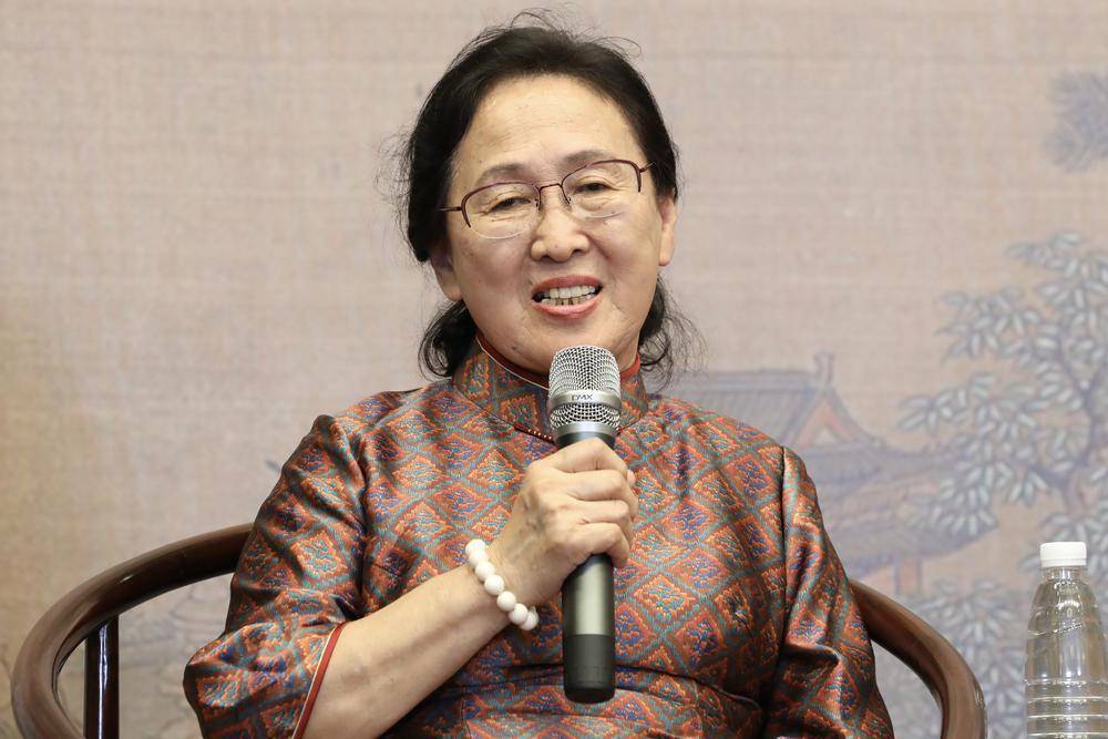 细说纺织考古复原华服风采：《大国霓裳：沈从文和我们Kaiyun 开云体育的纺织考古之路》出版(图3)