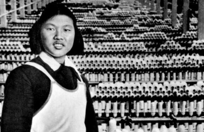开云体育 Kaiyun.com 官网入口她是纺织工人1982年副国级1987年降为正部级2003年官复原职(图5)