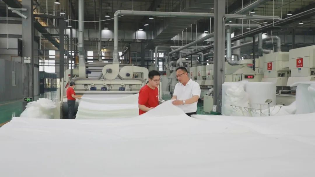 Kaiyun 开云【榜样·劳模工匠风采】马晓飞：深耕传统家纺行业 架起“从1到100”的转化桥梁（下）(图5)
