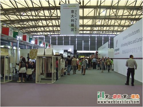 开云 开云体育官网组图）第十九届中国国际家纺展：不出国门领略全球顶尖家纺设计(图1)